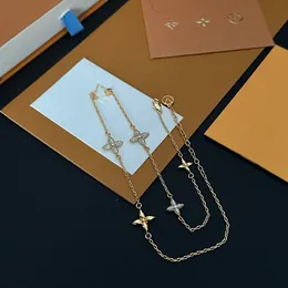 Luxus 18K Gold Plated Halskette Marke Designer Mode minimalistisches Design Hochwertiges Halsketten Boutique Diamant Modebrief Halskette Box