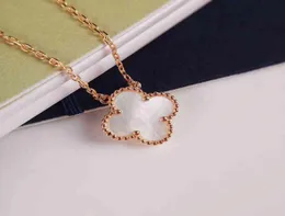 European Four Leaf Necklaces High Quality Women Pendulous Clover Gift Wedding Qtt Chains1451949