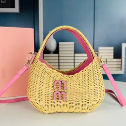 Icera m designer strandsäckar totes anpassade jute handväskor mini axelväska kors kropp kvinnor klassiska flickor halmväskor klass strå vävd metall bokstav mode plånbok