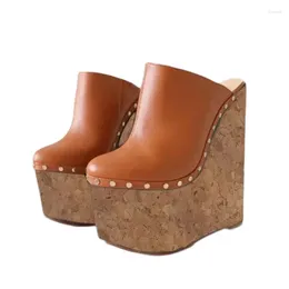 Hausschuhe schiefen Schuhschuhe modische Frauen mit hohen Heeled Pantoffeln.Ungefähr 20 cm Fersenhöhe.Outdoor-Keile size34-46