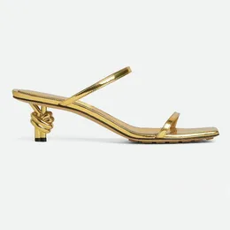 Сандалии на каблуках знаменитые дизайнерские женщины золотые узел сандалии высококачественные кожа