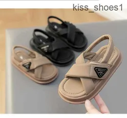 어린이 신발 여름 해변 샌들 2023 한국 에디션 소녀 로마 샌들 아이 샌들 Zapatos를위한 숨안스러운 아이 신발