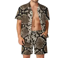 MEN039S Tracksuits Black Snakeskin Men Sets Schlangen Skala Print Casual Shorts Summer Fashion Beach Shirt Set Shortsleeve Druck 2702050