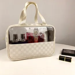 Nuova borsa cosmetica di grande capacità INS in stile Borsa da toilette portatile ad alta portata per viaggi per viaggi in PVC Borsa di stoccaggio