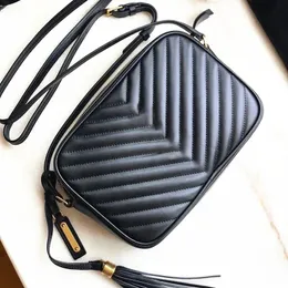 Высококачественное женское черное кросс -кузов роскошные сумки для камеры дизайнер летняя кисточка ровная сеть.