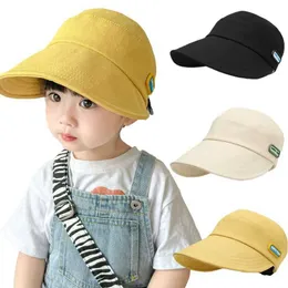 CAPS HATS SOMMER KIDS SUN HAT FÖR GIRLER Pojkar Bomull Baby Baseball Big Brim Childrens Beach Protective Accessories 2-8Y D240521