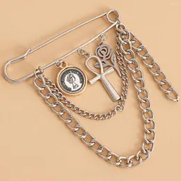 Brooches Baroque Safety Pin with Pearl Tassel Chain Relief Portrait Women Vintage 우아한 액세서리 선물 그녀
