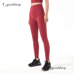 Womens Seamless Yoga Leggings Abbigliamento da palestra per ragazza Stretta allenamento booty attivo sport sexy fitness pantaloni mimetici atletico culo alla moda alta corsa capris 5de