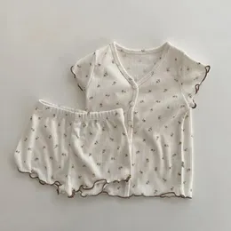 Baby Girl Retro Floral Ruffle футболка для мальчика прохладно с коротким рукавом Topsthin мягкие дышащие хлопковые шорты 2pcs set Kids Pajama Suits 240521