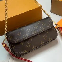 Designers väskor axelväska ny plånbok på kedja murgröna kvinnliga väskor handväskor pochette tillbehör crossbody plånbok kvinnolättar korthållare messenger handväska