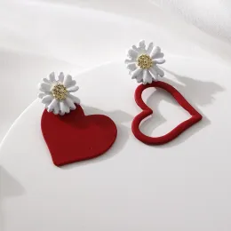 Red White Color Sweetheart Heartishetical Cute Daisy Flower Stud Brincos para mulheres Presentes de jóias de casamento de festa
