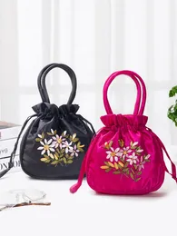 Новая ретро -стиль текстурированный вышитый вышитый ханфу сумка рука рука мешок для кросс купания сумки для мобильного телефона Cheongsam сумки для ужина для женщин