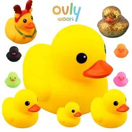 Игрушки для ванны Ovly Little Yellow Duck с Squeeze Sound Toy Toy Toy Mize Rubber Ploating Ploating Ploting Cute Cute в ванной рождественской подарок D240522