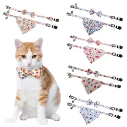 Abbigliamento per cani Breakaway Cat Collars for Girl Cats Kitten Collar con campane di bandana