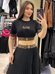 Summer Luxury Brand Designer Short Sleeve + Long kjol Tvådelar Fashion Letter Print Dress For Women Slim snabbtorkande miniklänning Amerikanska kvinnor plus storlek 2xl 3xl