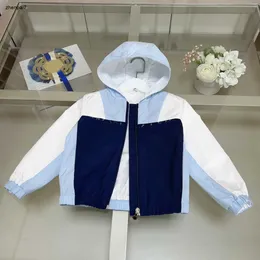 Top Coat for Girl Boy Multi Color Stitching Design Kids Autumn Clothing Fashion Child Hooded Jacket Storlek 100-160 cm Baby Outwear Sep01