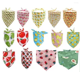 ملابس الكلاب 10pcs/الكثير من الفاكهة Pet Pet Puppy Cat Cotton Bandanas Collar Tidf Tie Clankeiforities Product Product Vl40