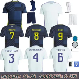 24 25 SCOTLANDS SCHITTÀ DI CALCIO Maglie di calcio Tierney Robertson McTominay McGregor Dykes Adams Shirt Away Team Nazionale Christie Armstrong Fraser Uniforme