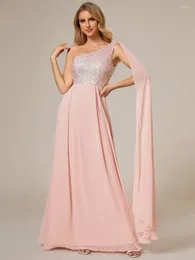 Vestidos de festa elegantes e elegantes mangas de lantejoulas brilhantes um ombro 2024 baziiingaaa de chiffon uma linha rosa vestido de dama de honra