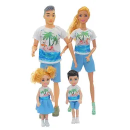 Dolls 4 Familienpuppen Ken Frau Playset Mutter Kinder Ball bei Eltern und Kinderkleidung DIY Toy House Baby Girl Geschenke S2452201 S2452201 S2452201