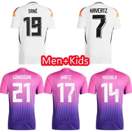 24 Maglie tedesche Hummels Gnabry Soccer Maglie Kit Kroos Muller Wirtz Shirt di calcio Deutschland Trikot Away Away Draxler Reus Gotze Kids Fan Kit Versione giocatore
