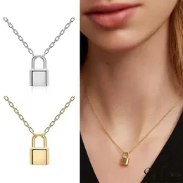 Anhänger Halsketten heiß verkauft 925 Sterling Silber Lampe luxuriöse und modische Schleusenkopf Anhänger Collarbone Halskette Damen Juwely Geschenkparty Geschenk D240522