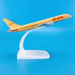 Aircraft Modle Baza Hot Selling Zink Ally Material 1 300 16cm Aircraft Model Boeing B757-200 DHL Rapid Aircraft Model S5452138