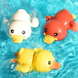 Bath Toys Bathing Ducks Baby Bath Bath Toys por 0 12 meses 24 meses Chain Toy Chain Chain Whale Crab for Kids Swimming Pool Game D240522