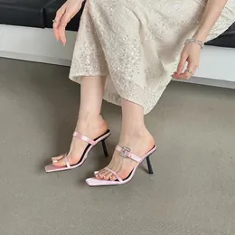 Elbise ayakkabıları pembe stiletto terlik seksi kemer toka rhinestone yaz kadın siyah yüksek topuklu sandaletler kare ayak parmağı sandallar