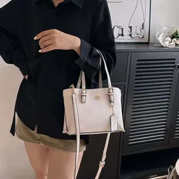 Designer Bags Luxury Handbag 2024 Spring Classic Carriage Double Sided Shopping Bag Versatil Fashion Shoulder Crossbody Totebag Factory Direct Sale Top 5A