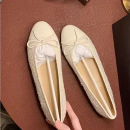 Kanały Kobiety Kanały Kanały Bucia Wind Band Buty dla kobiet wiosenne palec u nogi płaskie butma buty baletowe buty baletowe