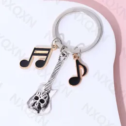 Coole Gitarrenmusik Note Emaille Keychain Schädel Musikinstrument Schlüsselring für Frauen Männer Freundschafts Geschenk handgefertigter Schmuck