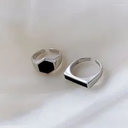 Anelli a grappolo Design semplice gotico Resina nera GEOMETRIC Apertura dell'anello di dita delle dita per donne per donne Regalo ebraico