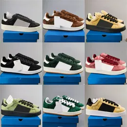 Outdoor Shoes Mens Casual Shoes Designer 00s Suede Sneakers Bold Glow Pulse Mint Core Black White Solar Super Pop Pink Almost Yellow Women Sports Triners US4-11