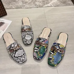 Slippers Snake Printa Ketting Muilezels Vrouwen desliza Vierkante adolescente Schoenen Klassieke Mode Schoeisel Plus Grote Maat