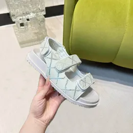 Designer Sandaler Kvinnor virkade plattformsglas vadderade nappa läder tofflor monolit romerska skumgummi Sliders Womens Shoes