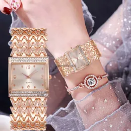 2024New Square Steel Band Womens Watch Set Diamonds Bracelet Watch Womens Fashion Digital Student Quartz