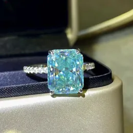 Luksusowe kobiety pierścienie moissanit 925 Srebrny diament Srebrny Test 1ct 2ct 3ct 5CT Square Mint Green Moissanite Diamond Pierścień na imprezę miły prezent