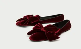 Sapatos chiques de moda calcanhar chapado dedos redondos de mocassins de veludo bordô para mulheres apartamentos fofos com gravata borboleta em plus size 467691631