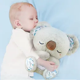Andas koala baby lugnande plysch docka mjuk sömn och lekkamrat musikalisk leksak med lätt ljud födda sensoriska bekväma gåvor 240522