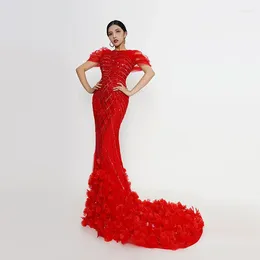 Sukienki imprezowe Baisha Custom Evening Sukienka Celebrities w tym samym stylu krótki rękaw z koralikami Suknia syrenka z 3d Folower Tail H1666#