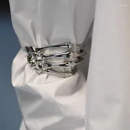 Armreif Europäische und amerikanische Aufmerksamkeit, die Schädel ein verstellbares Hemd -Clip -Armband -Metall greifen, kann auch als Armbänder verwendet werden