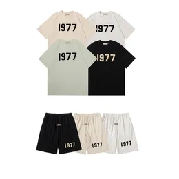 Esistials Shorts Fog High Street Men Letnia T-shirt Tysiąc dziewięćset siedemdziesiąt siedem koszulki z krótkim rękawem i spodni dla mężczyzn i kobiet ubrania