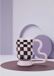 Tazze creative a scacchiera in ceramica tazze di latte di latte di caffè retrò