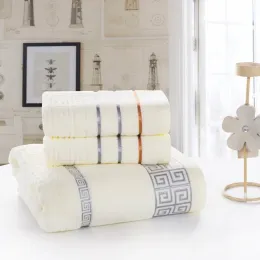 Белые чистые хлопчатобумажные полотенцы 35x75 см. Вышитые отели для взрослых