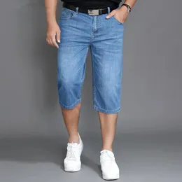 Summer Jeans Shorts Mens elásticos elásticos esticados jeans curtos grandes e azul claro 42 44 48 calças de comprimento de bezerro macho 240521