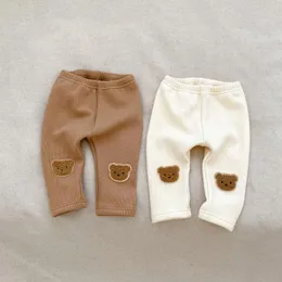 Byxor Spädbarn och småbarn Autumn Winter unisex babykläder Varma plyschbyxor Barn söta björn elastiska avslappnade underbyxor