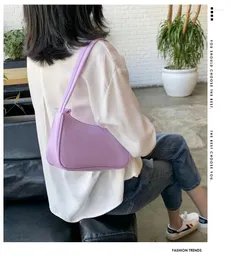 Shoulder Bags Zachte Pu Leer Vrouwen Paars Onderarm Zak Retro Effen Kleur Dames Baguette Handtassen Fashion Design Meisjes Schoudertassen