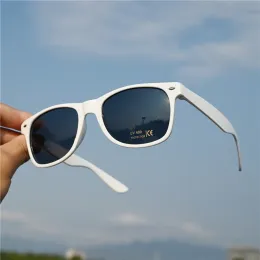 Vazrobe Beyaz Güneş Gözlüğü Kadın Erkek Klasik Tasarım Plastik Güneş Gözlükleri Yetişkin Kırmızı Siyah Sarı Mor Çerçeve Toptan Partisi