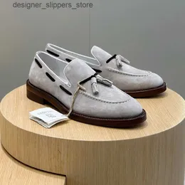 Kleidungsschuhe Herren Herren hellgrau Quaste Detaillierte Ladungsstaaten handgefertigt praktisch und doch modische Business Casual Schuhe mit Blake Stitching Details Q240525